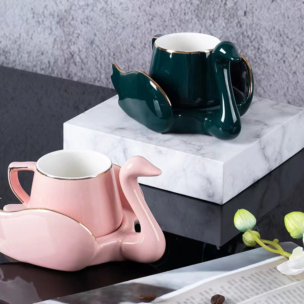 Conjuto de Xícara e Pires de Porcelana - Cisne