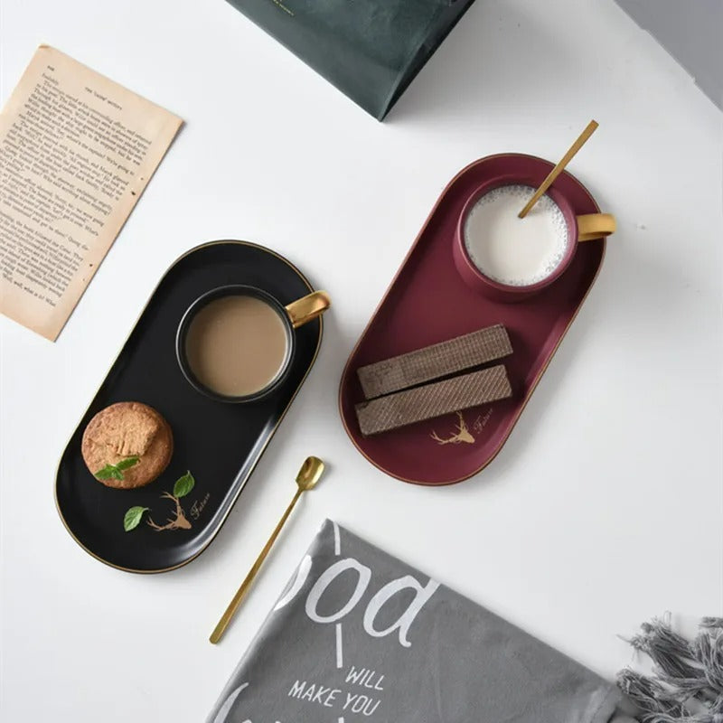 Conjunto Xícara com Pires e Mexedor de Porcelana - Linha Alto Luxo