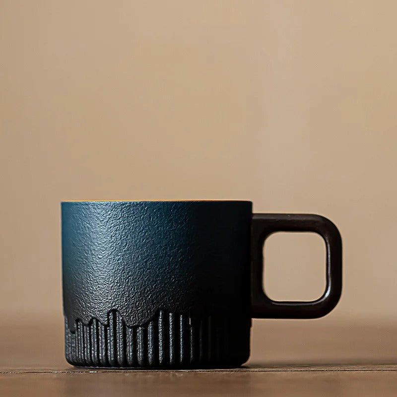 Xícara Minimalista com Alça