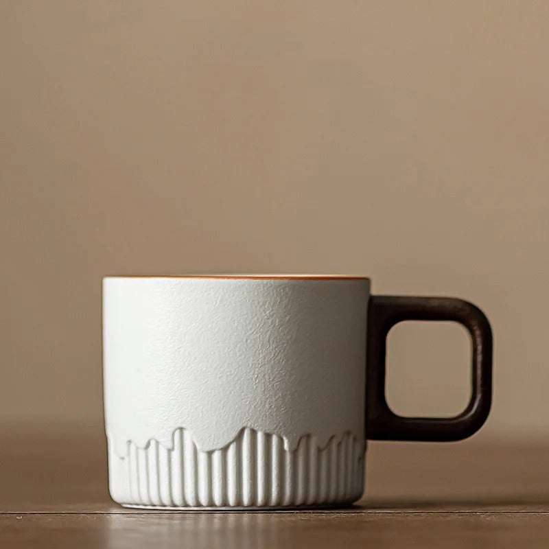 Xícara Minimalista com Alça