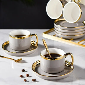 Conjuto de Xícara com Pires e Mexedor de Porcelana - Linha Alto Luxo