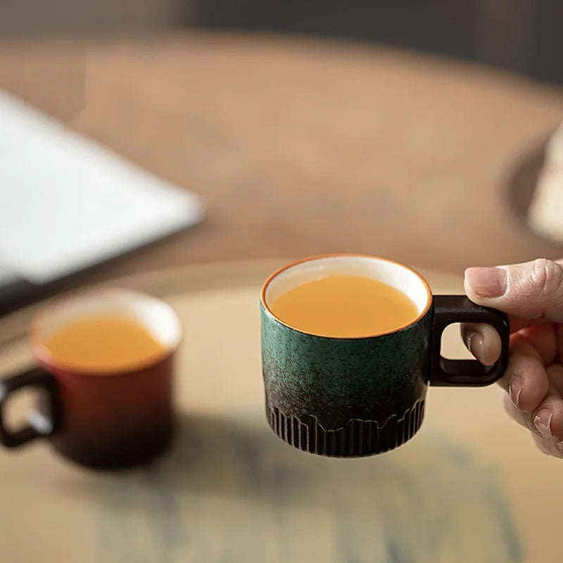 Xícara Minimalista com Alça