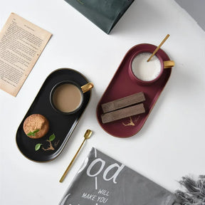 Conjunto Xícara com Pires e Mexedor de Porcelana - Linha Alto Luxo