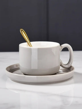 Conjuto de Xícara com Pires e Mexedor de Porcelana - Linha Alto Luxo