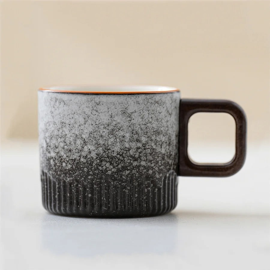 Xícara Minimalista com Alça